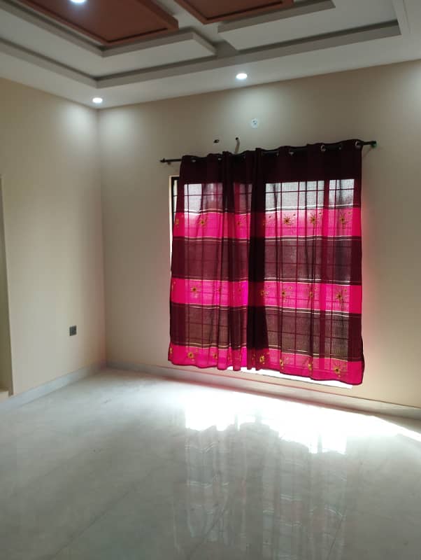 upper portion for rent northern block 14