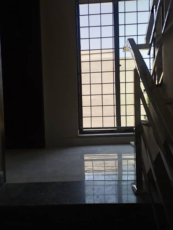 upper portion for rent northern block 24