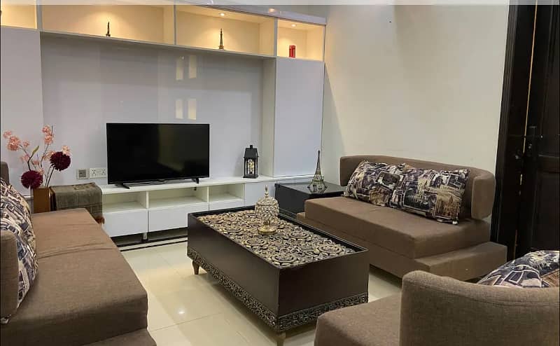 Two beds luxury apartment for rent on daily basis in bahria lahoe 0