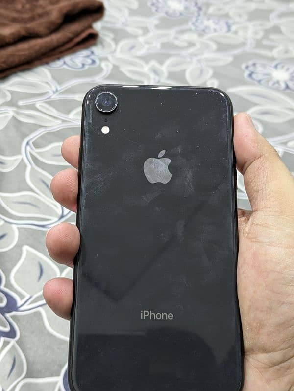 iPhone XR 64 1