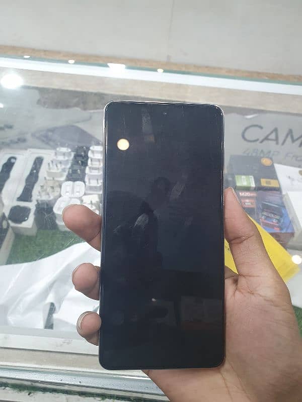 infinix note 30pro 8GB  256GB 0