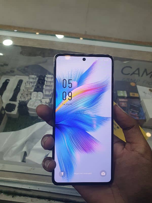 infinix note 30pro 8GB  256GB 1