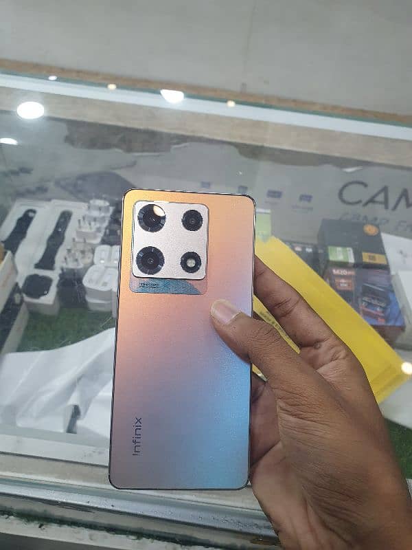 infinix note 30pro 8GB  256GB 2