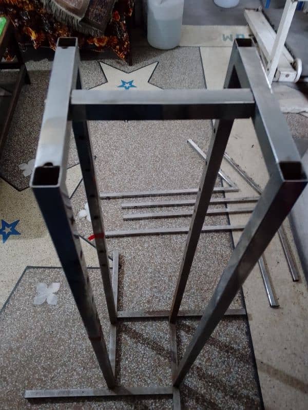 clothes stand 8