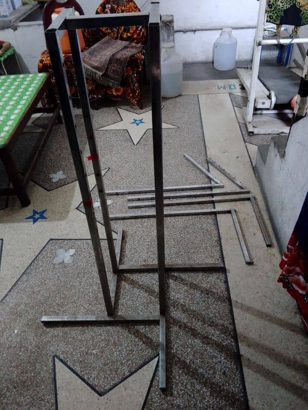 clothes stand 9