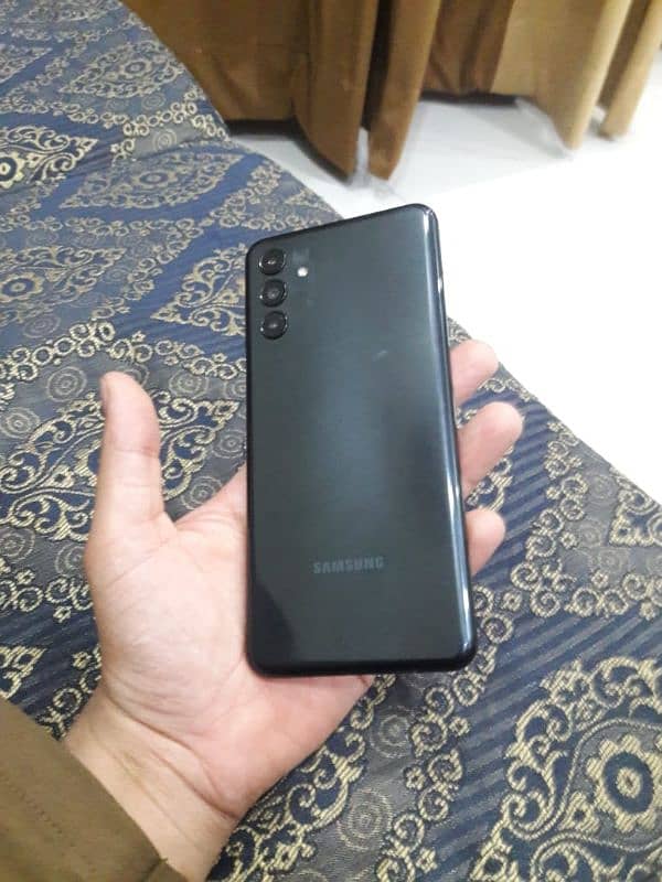 Samsung a04s 4_64 lush condition 4