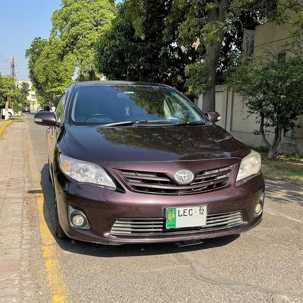 Toyota Corolla Altis 2012 1