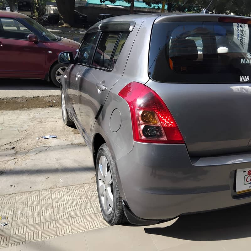 Suzuki Swift auto 2018 A/T Navi 3