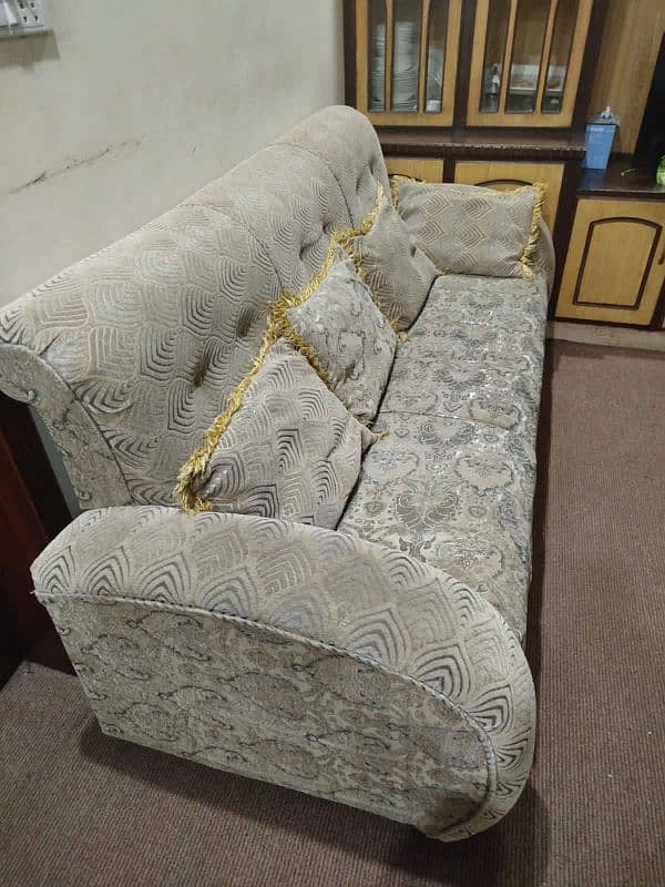 5 seater used sofa set for sale 2