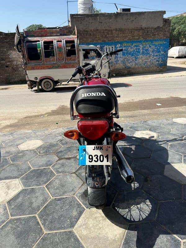 Honda CD70 032:58+927=017  WhatsApp number 5