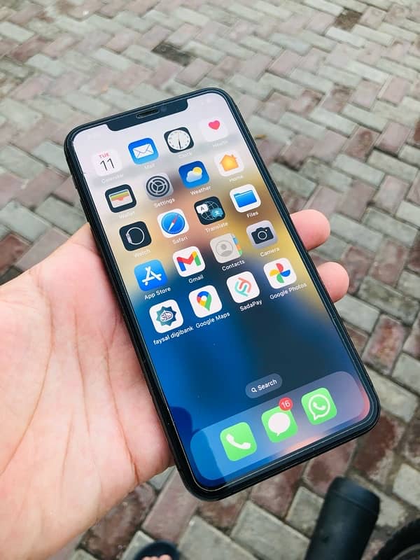 iphone 11 pro max Dubal sim pta approved 1