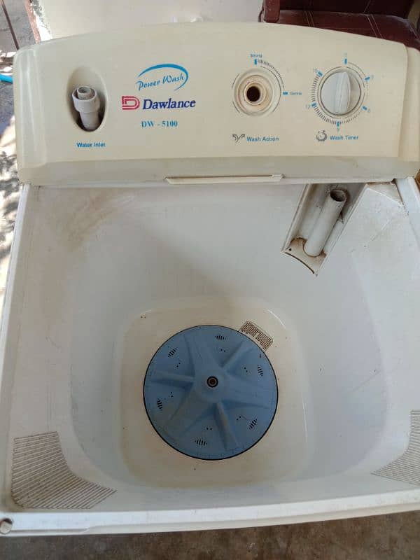 Dawlance Washing Machine for sale in good condition 1