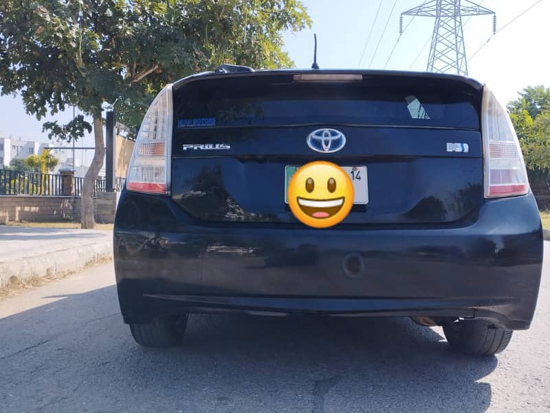 Toyota Prius 2011 G touring 4