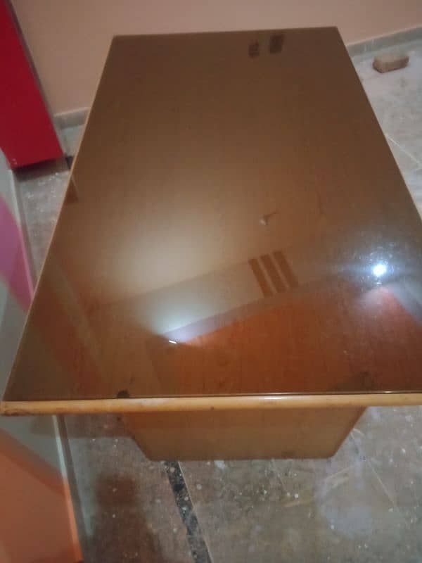 office tables and chair on sale 3