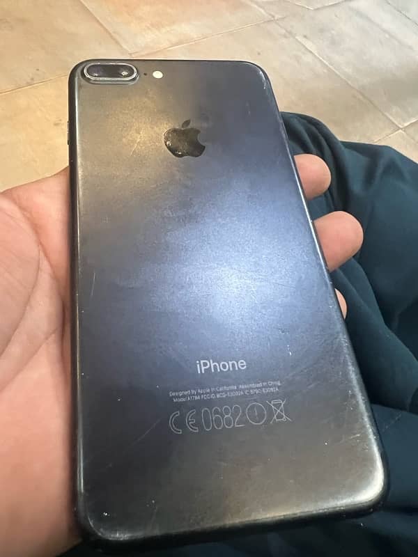 iPhone 7 Plus 128gp 4