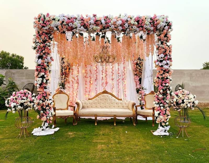 Events planner services | Catering | Parties Decor Flowers Decorations 3