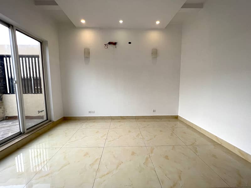 "Comfort And Luxury Combined: 20 Marla 5 Bedroom House For Rent In DHA Phase 6 Block D" 19