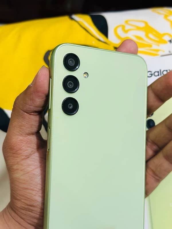 Samsung galaxy A24 light green Non pta 0