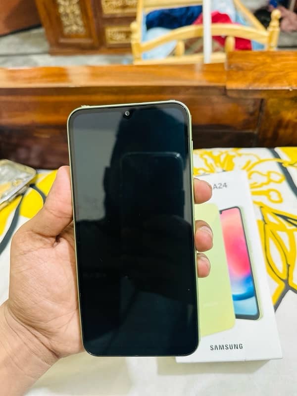 Samsung galaxy A24 light green Non pta 1