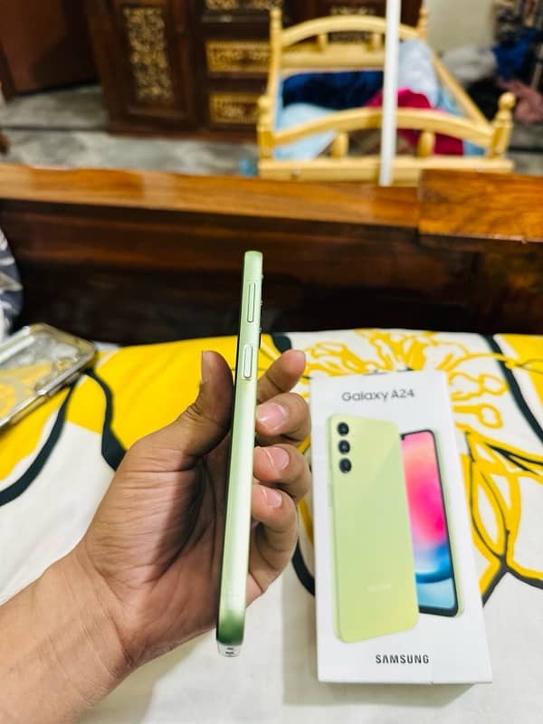 Samsung galaxy A24 light green Non pta 2