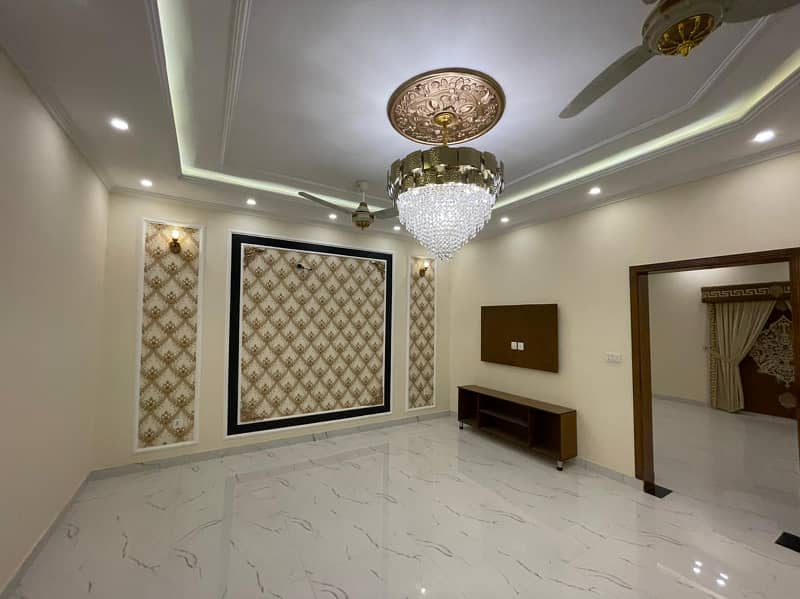 10 Marla Brand New Ultra Luxury House Available For Rent In Bahria Town Lahore. 13