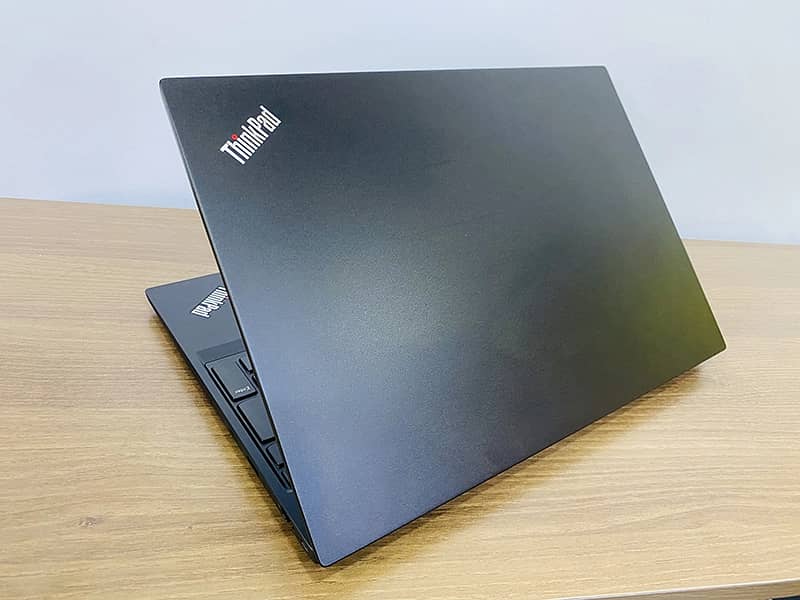 Lenovo ThinkPad 8th Gen Core i7 Business Series Laptop 512GB SSD 16GB 0