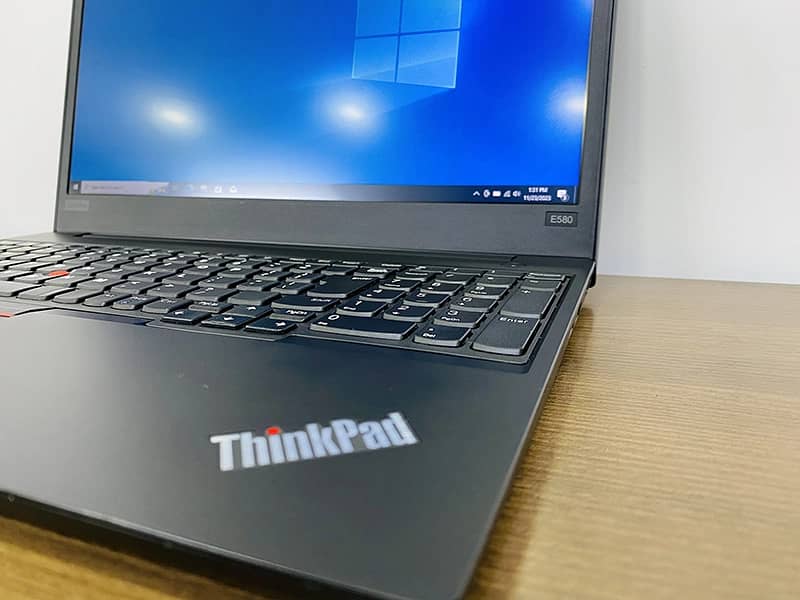 Lenovo ThinkPad 8th Gen Core i7 Business Series Laptop 512GB SSD 16GB 2