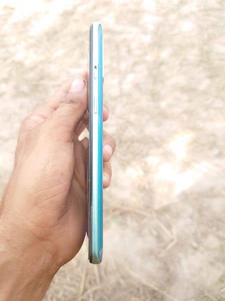 One plus 8T duel Sim 12 GB ram 256 GB storage 4