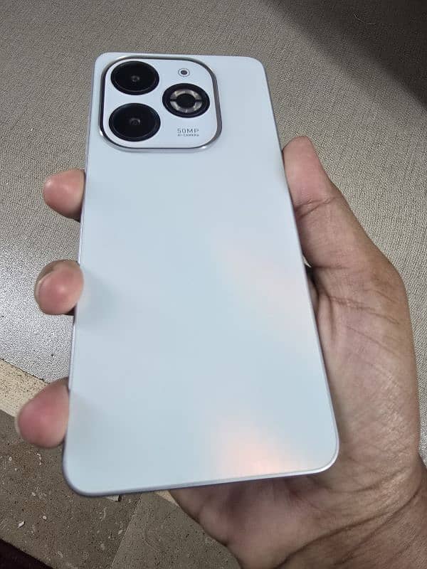 infinix Smart 8 Plus NEW 5