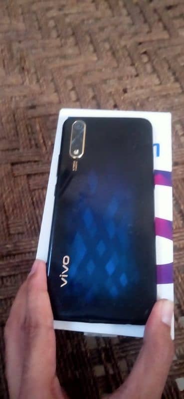 vivo s1 compelet box 3