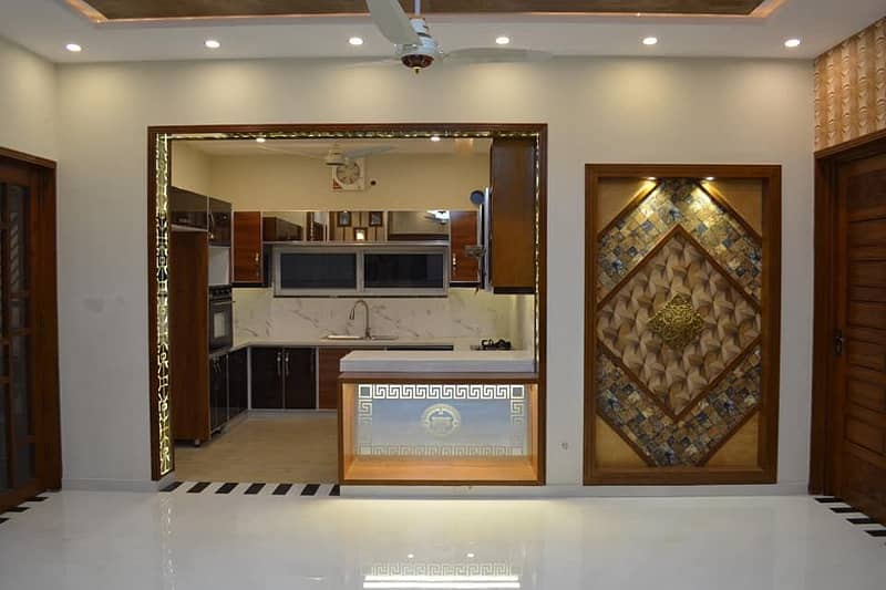 10 Marla Like Brand New House With Gas Available For Rent In Bahria Town Lahore. 5