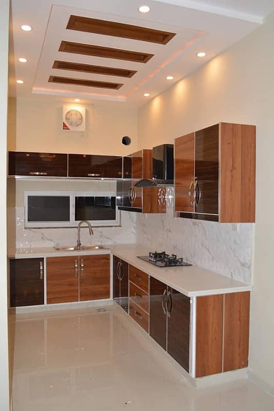 10 Marla Like Brand New House With Gas Available For Rent In Bahria Town Lahore. 8