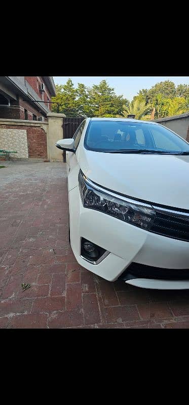 Toyota Corolla Altis 2015 5