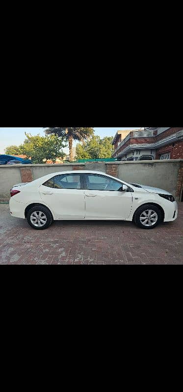 Toyota Corolla Altis 2015 6