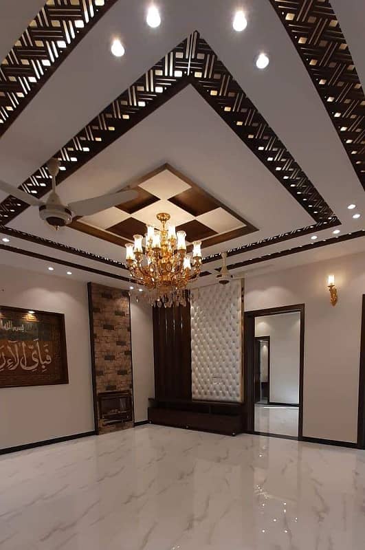 MODERN DESIGN 10 MARLA HOUSE FOR SALE IN GOOD LOCATION OF BAHRIA TOWN LAHORE 5