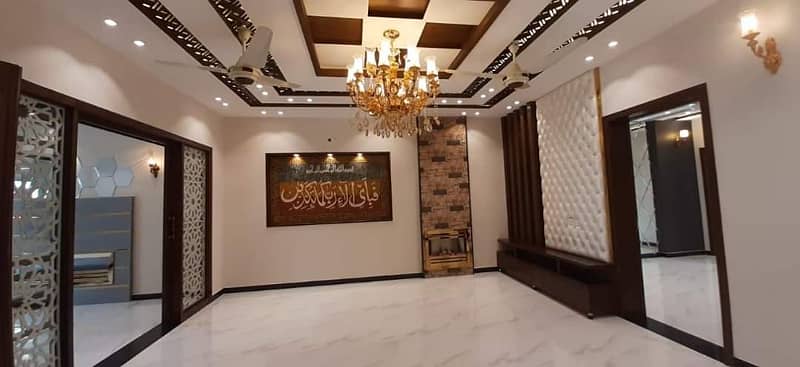 MODERN DESIGN 10 MARLA HOUSE FOR SALE IN GOOD LOCATION OF BAHRIA TOWN LAHORE 15