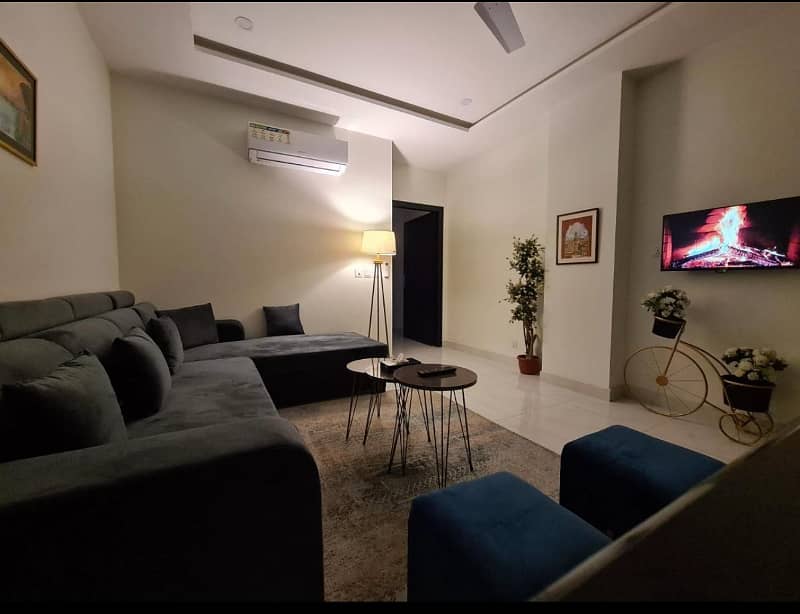 Two beds luxury apartment for rent on daily basis in bahria lahoe 1