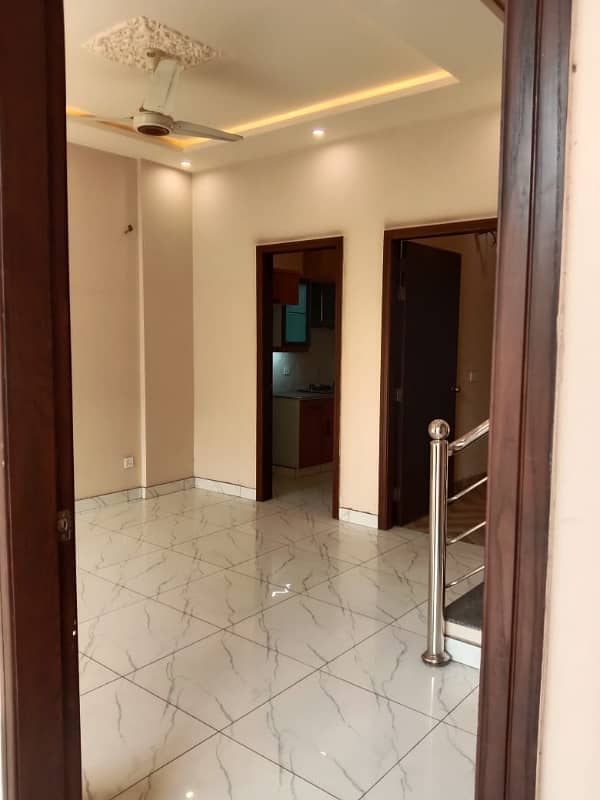 4 Marla 1st Floor Flat For Rent 1