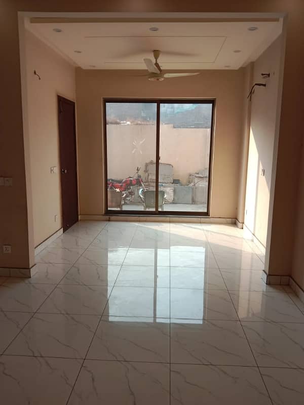 4 Marla 1st Floor Flat For Rent 4