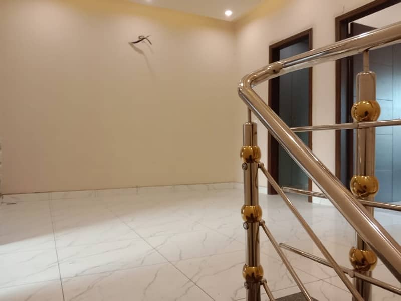 4 Marla 1st Floor Flat For Rent 27