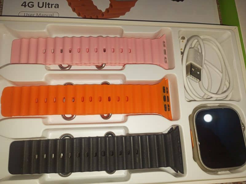 Modio 4G ultra watch with 3 pairs straps. 2