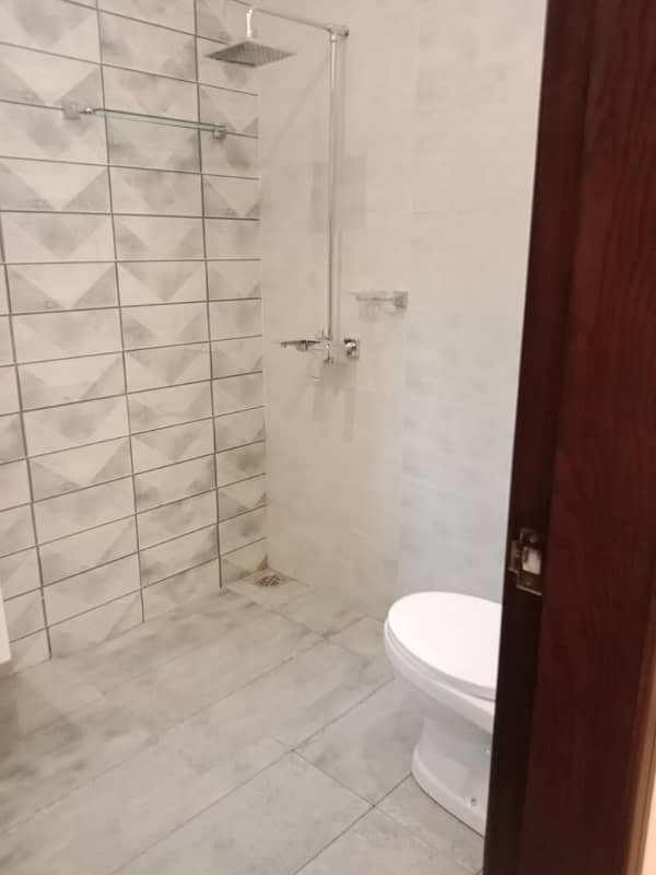 Brand New Flat For Rent In Shalamar Town Lahore 36