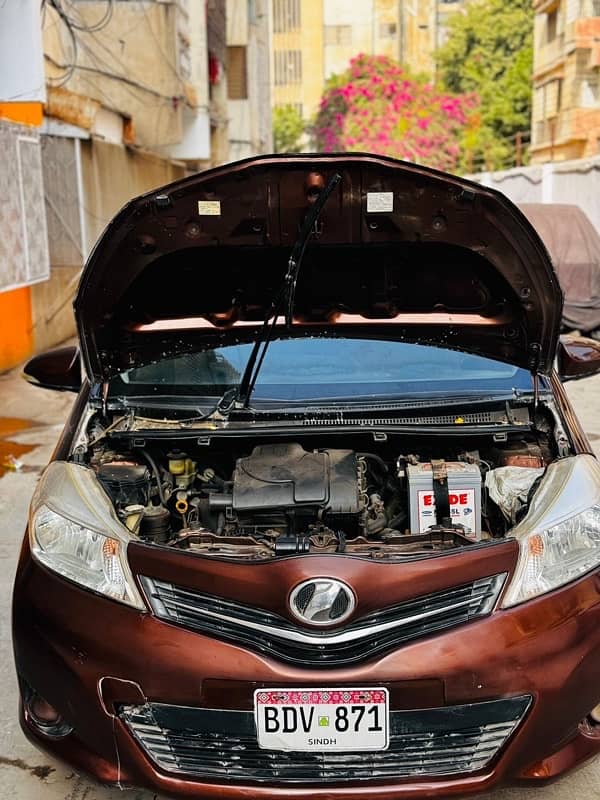 Toyota Vitz 2012/2015 6