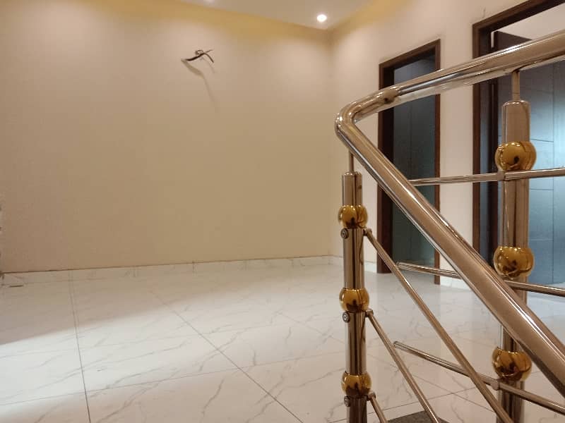 Beautiful Apartment For Sale In Shalamar Town Lahore 25