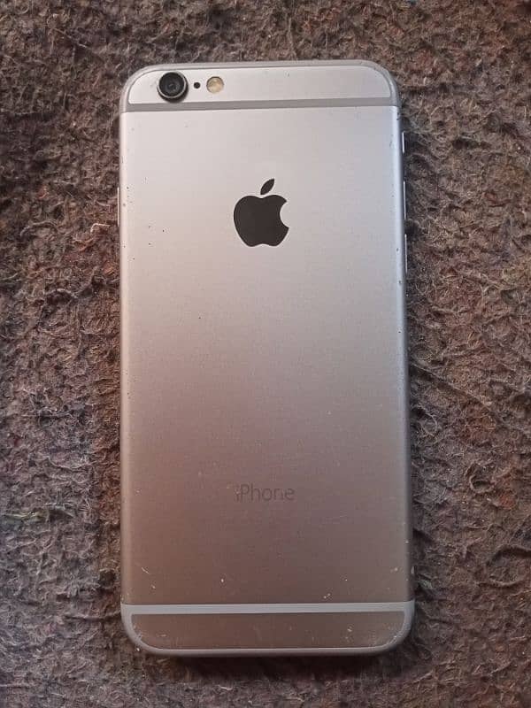 iphone 6 64 sliver colour   phone ok only screen a minimum fault Bakik 3