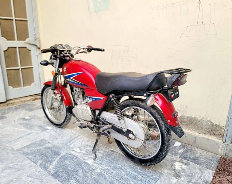 SUZUKI GS 150 2