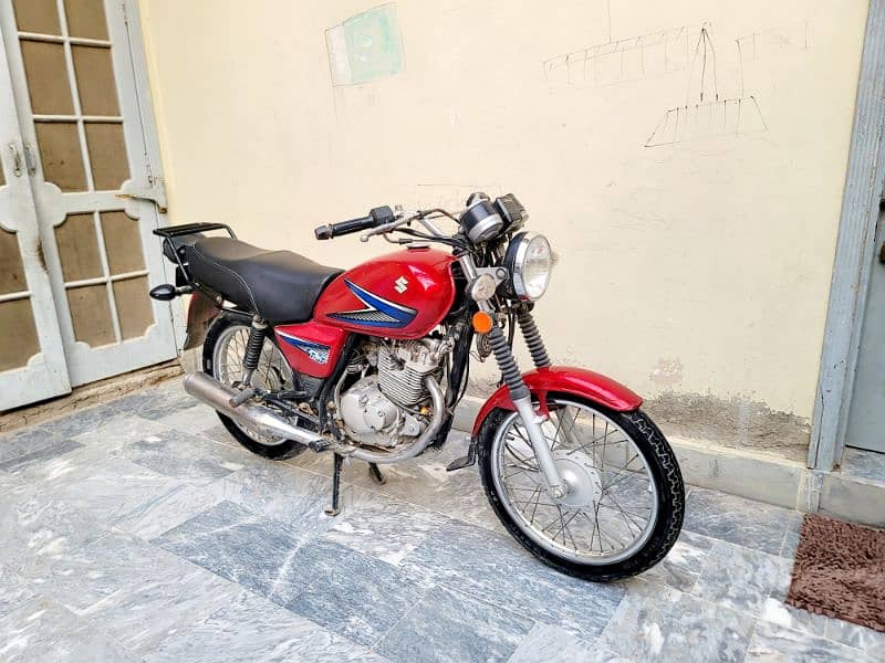 SUZUKI GS 150 3