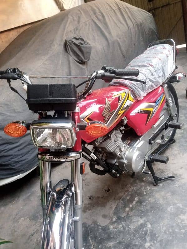 honda 125 red 5