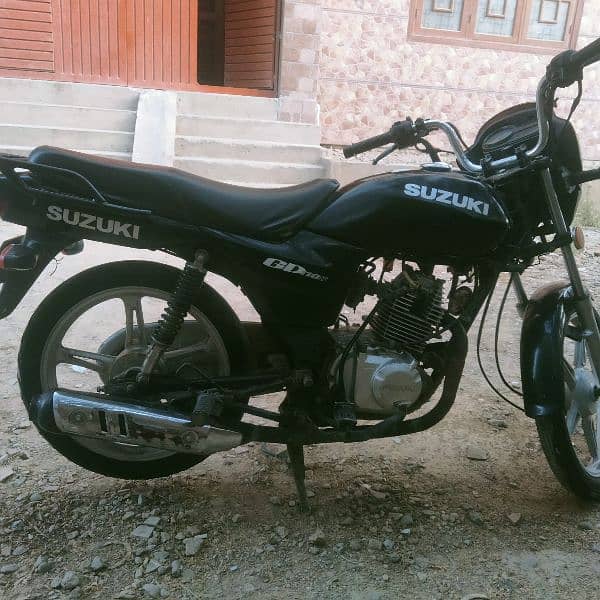 Suzuki gd 110s 4