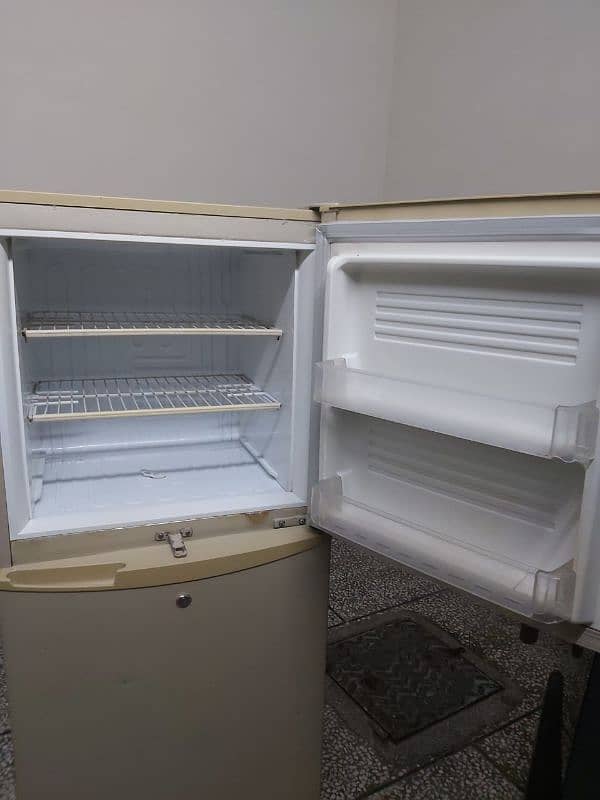 Pel refrigerator for sale 5